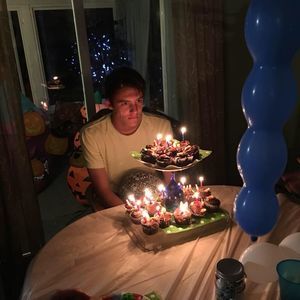 Meet your Posher, Robert